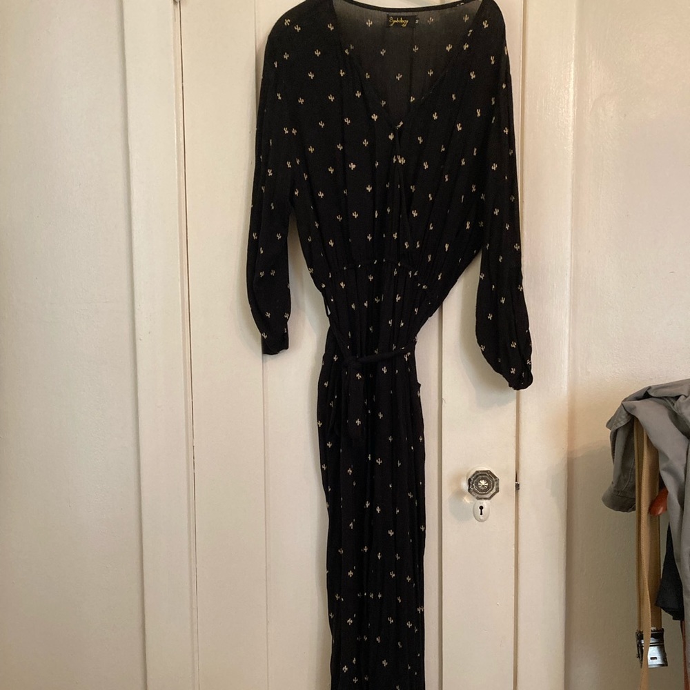 Symbology black and cactus jumpsuit with tie belt, size medium